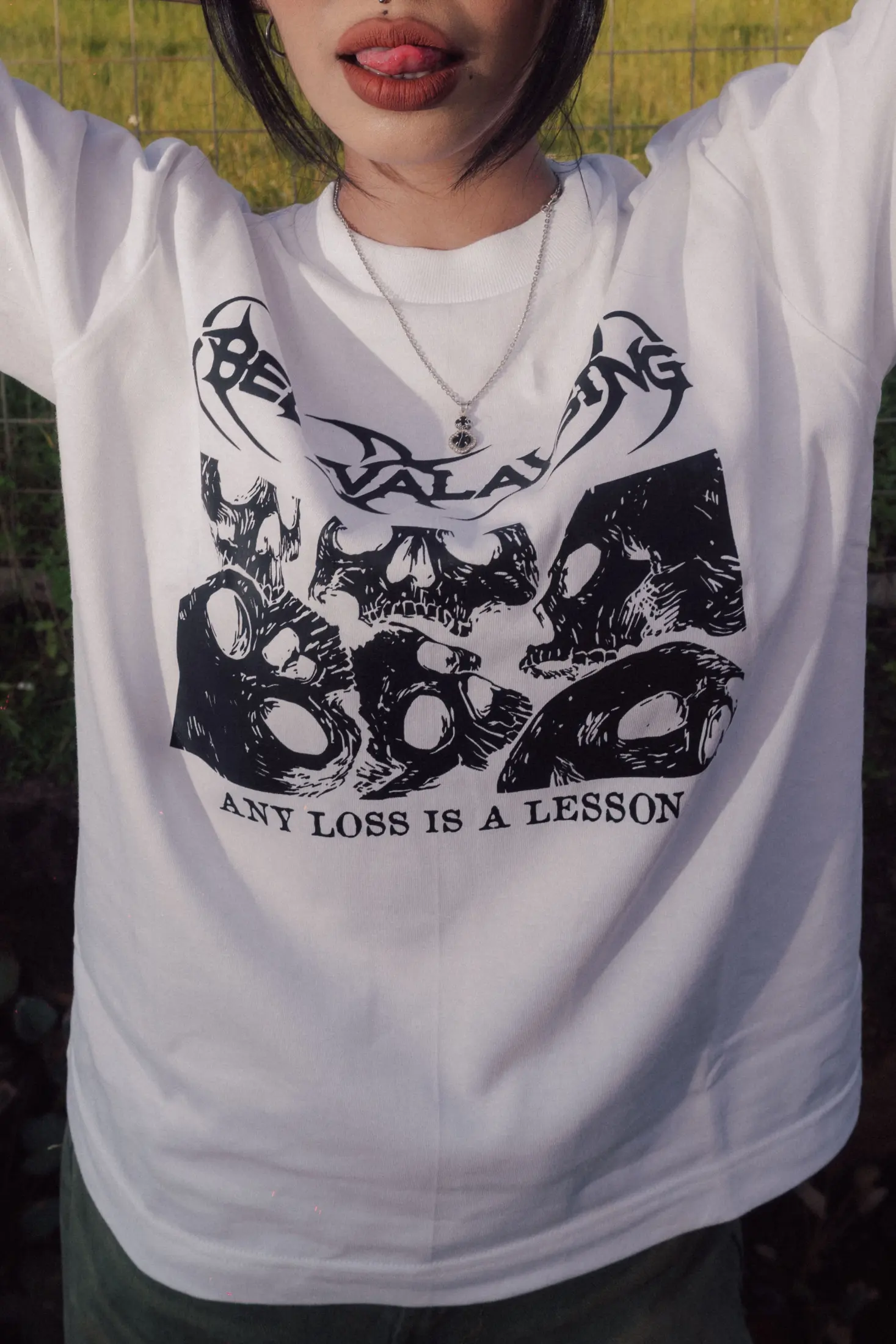 TS : WHITE STEEL SKULL